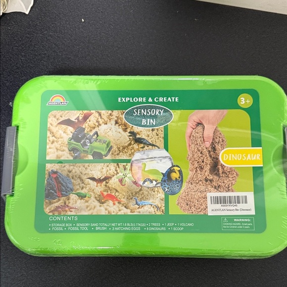 Dinosaur Playset with Green Sandbox and Jeep - Picture 3 of 3